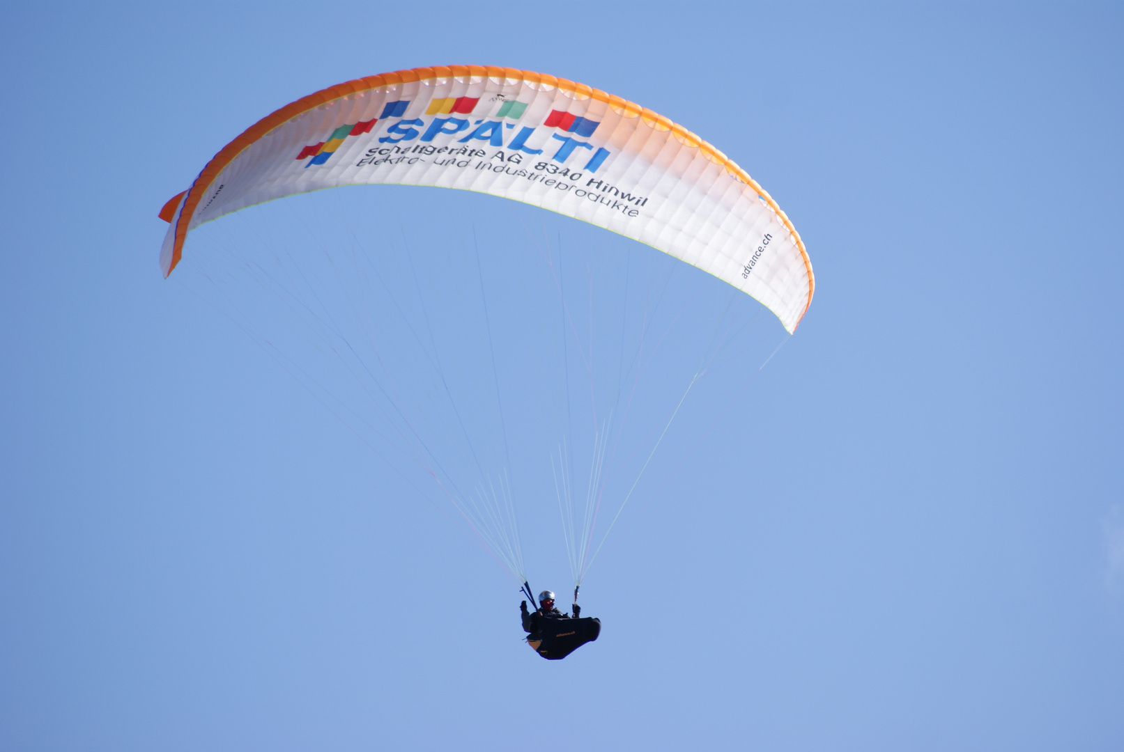 Paragleiter auf der Hannigalp