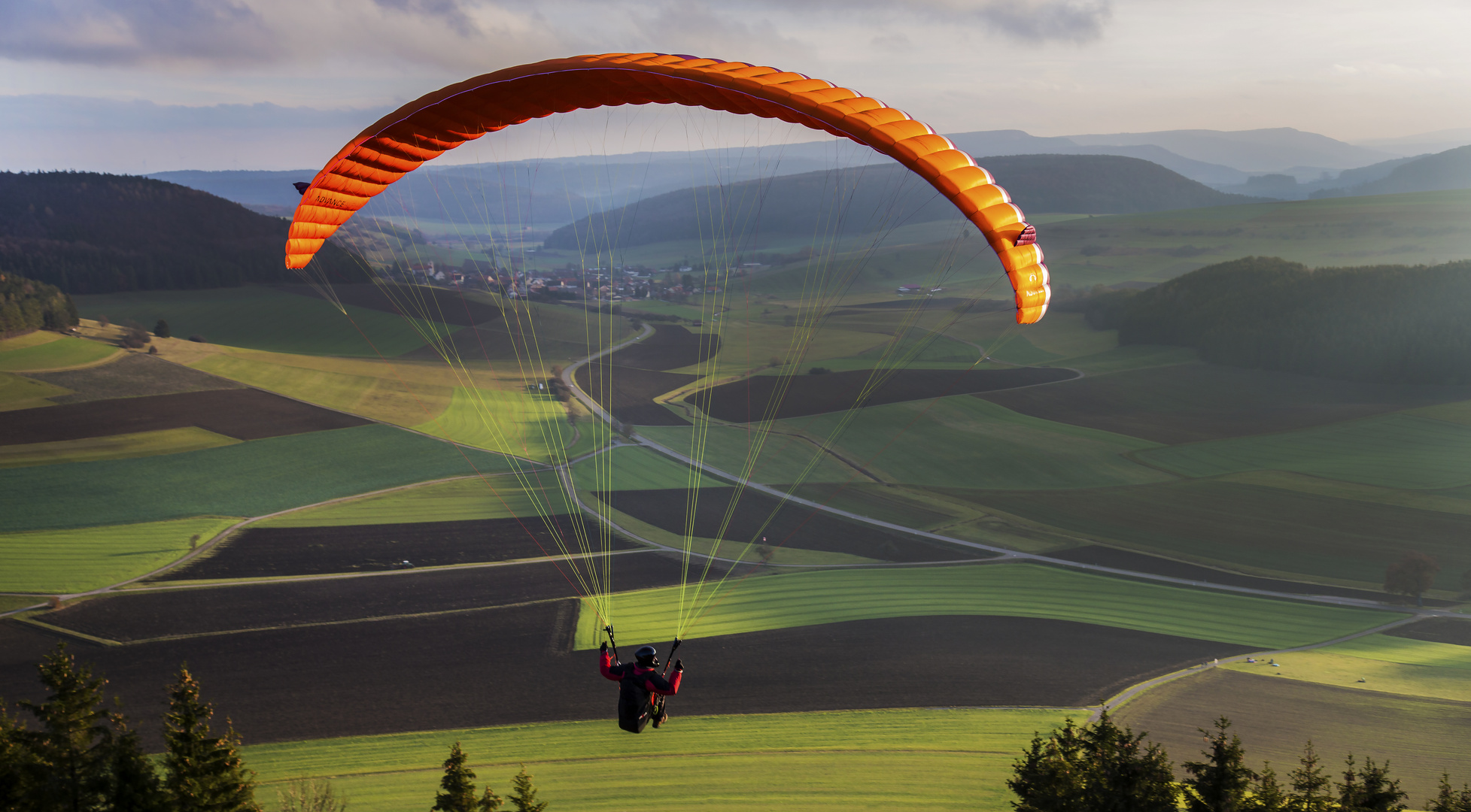 Paragleiter mit klammen Fingern