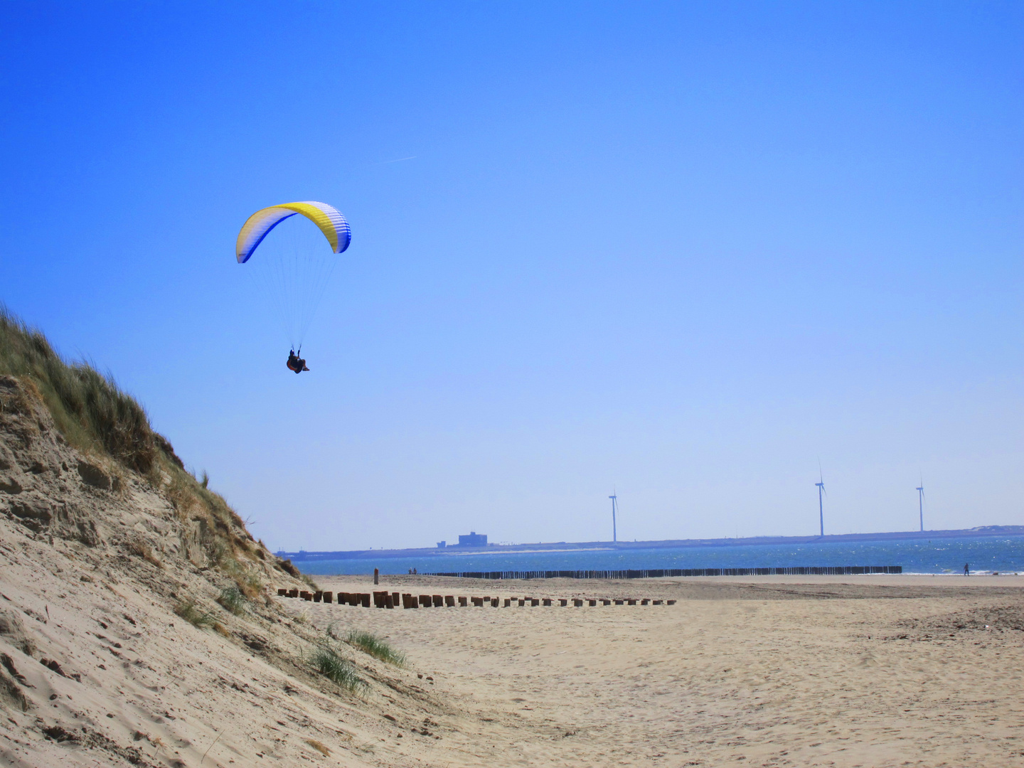 Paraglider am Strand