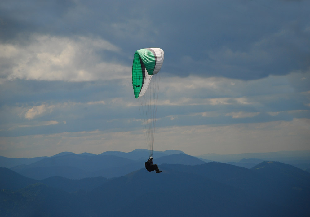 Paraglider an der Hochries bei Rosenheim
