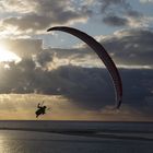 Paraglider über der Dune du Pyla