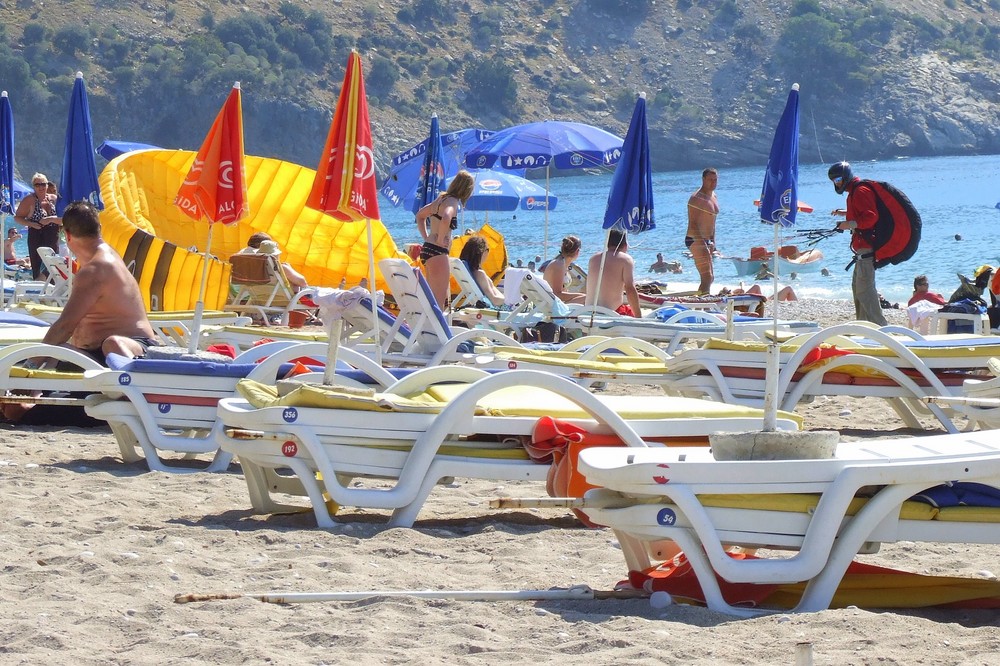 Paragliding at Oludeniz #9 - Beach landing