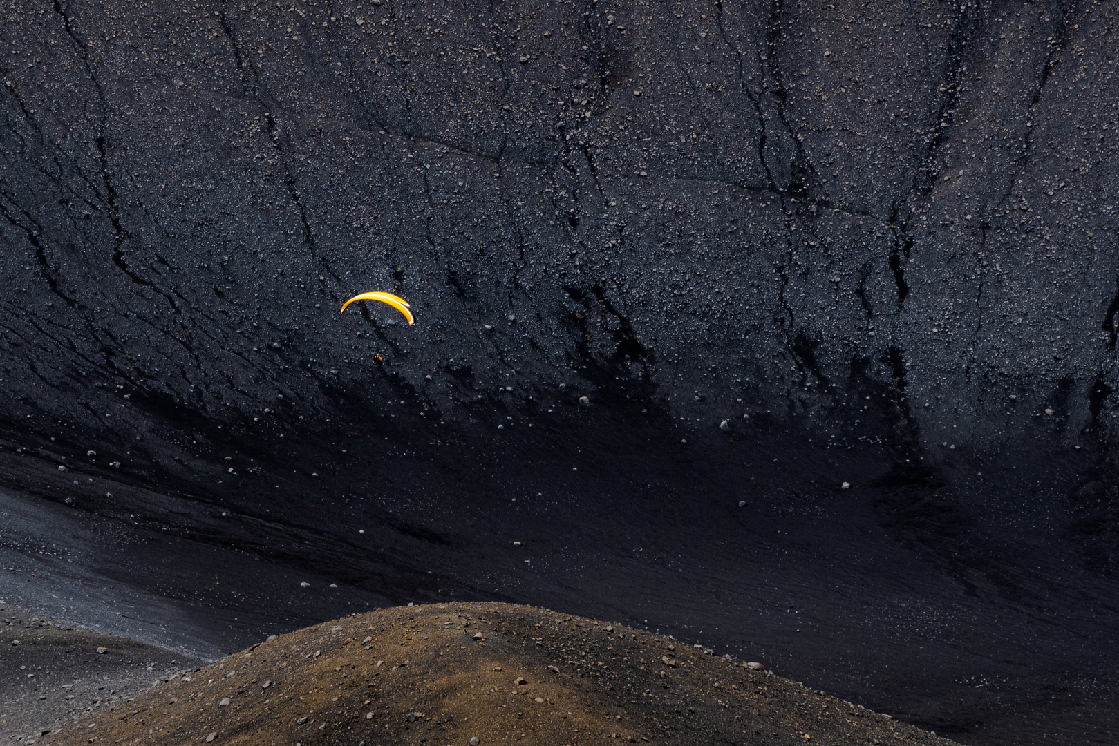 Paragliding im Vulkankrater