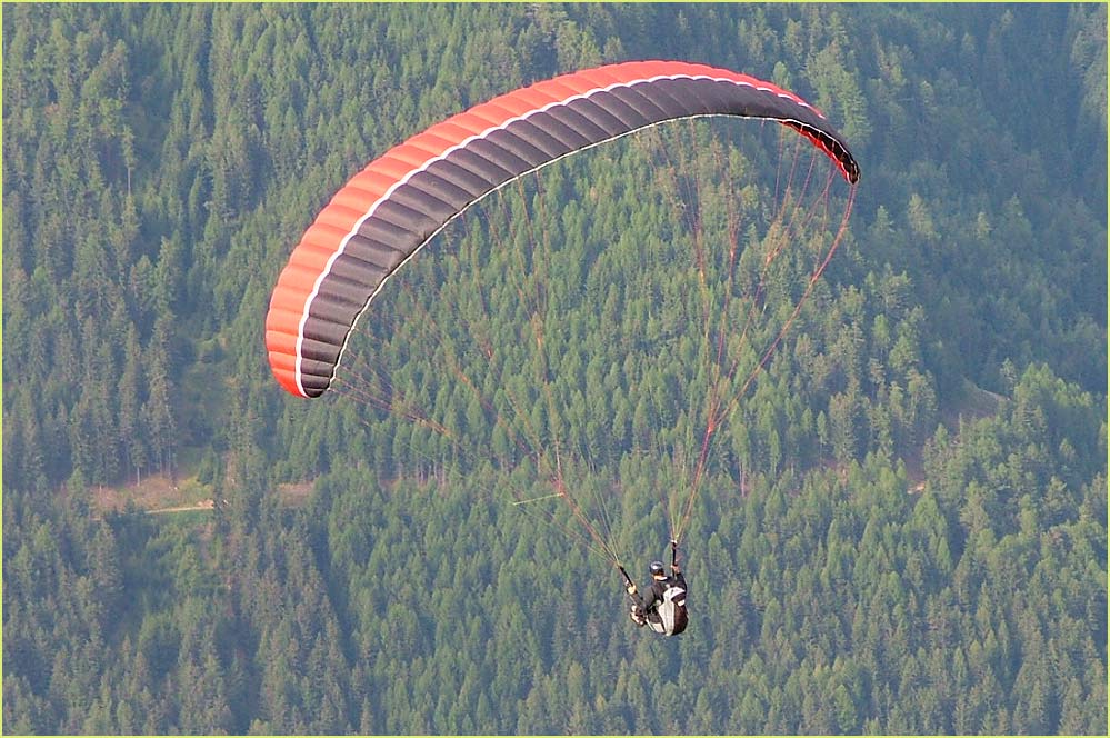 Paragliding1