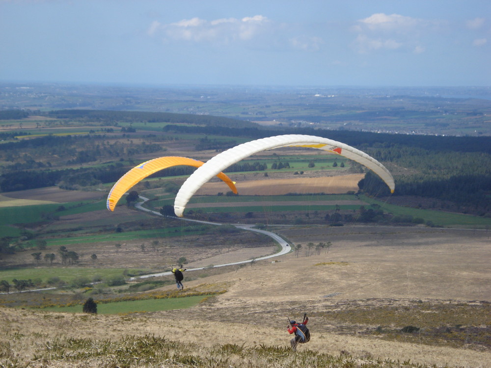 parapente au menez hom