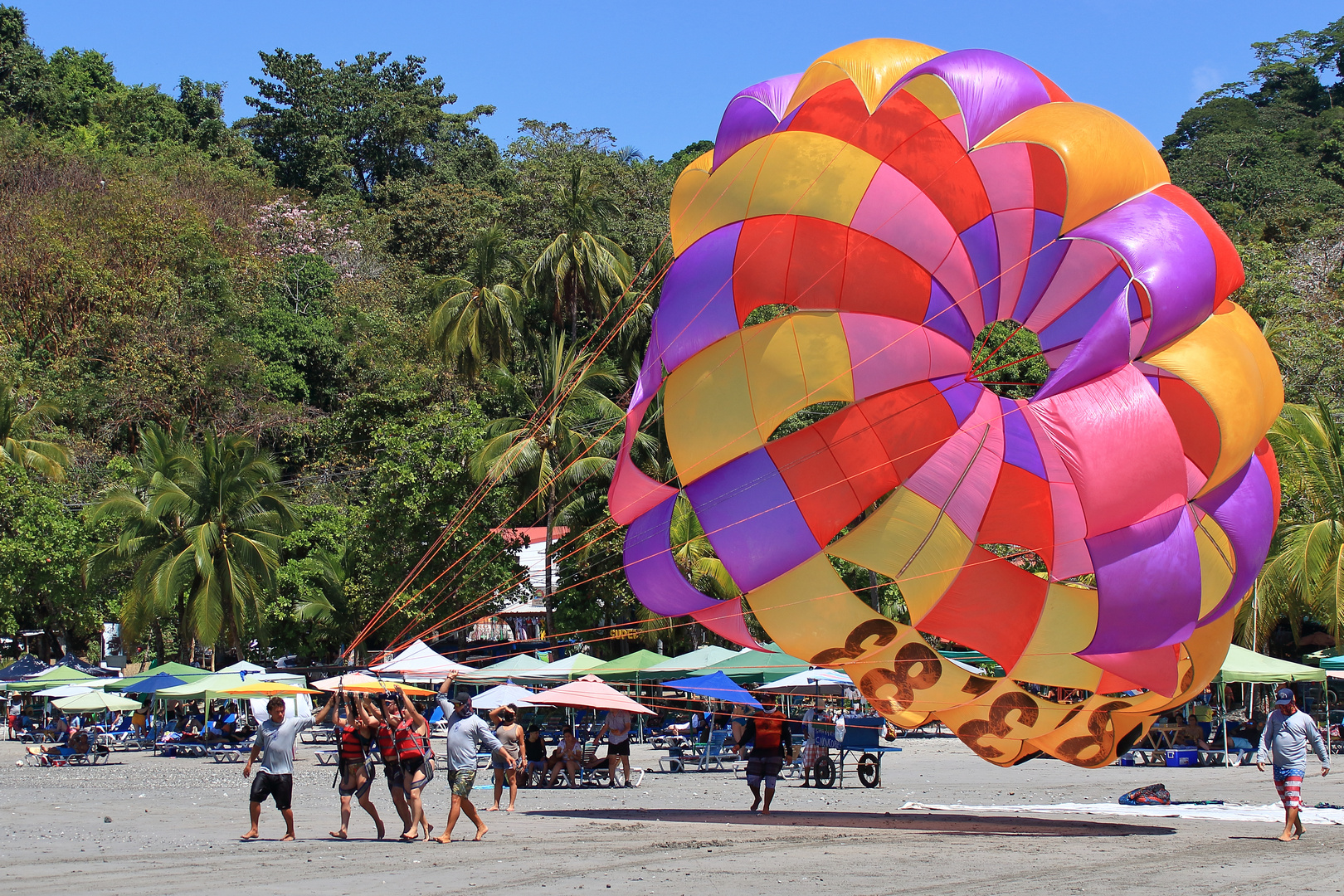 Parasailing (2/5)