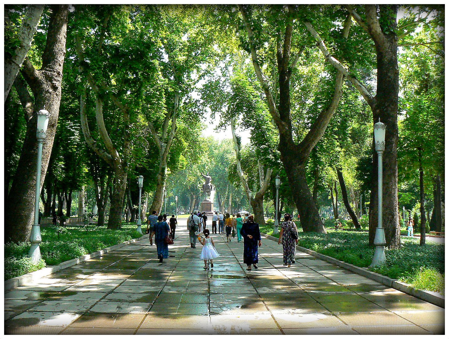 PARC - A - TACHKENT