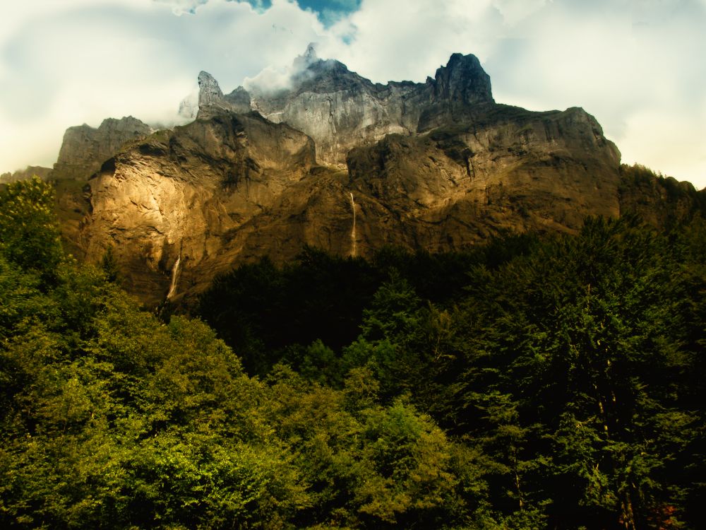 parc de sixt fer à cheval , réserve de samoëns , en savoie