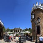 * Parc Güell *