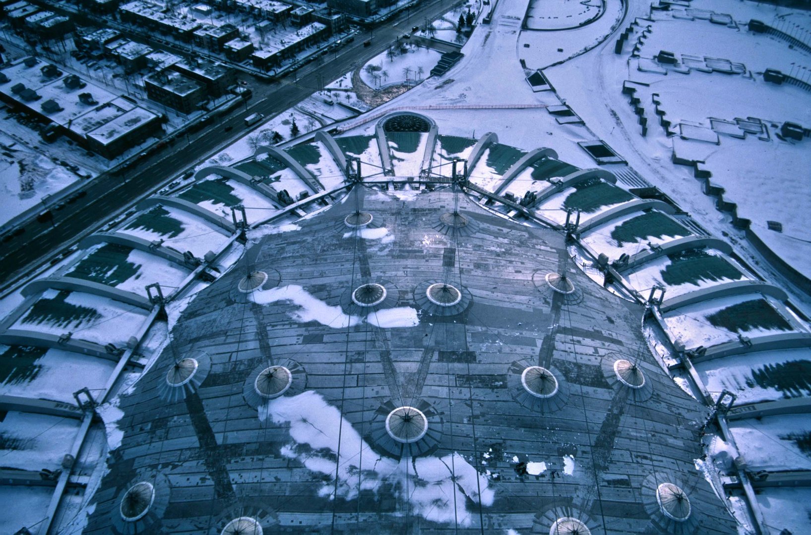 Parc olympique de Montréal, Montreal - 1995 (2)