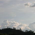 Parecemos nubes que se las lleva el viento