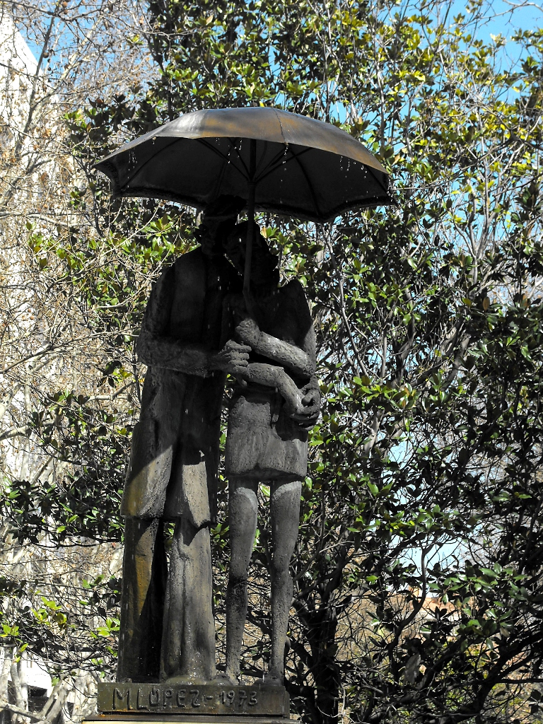 Pareja bajo la lluvia