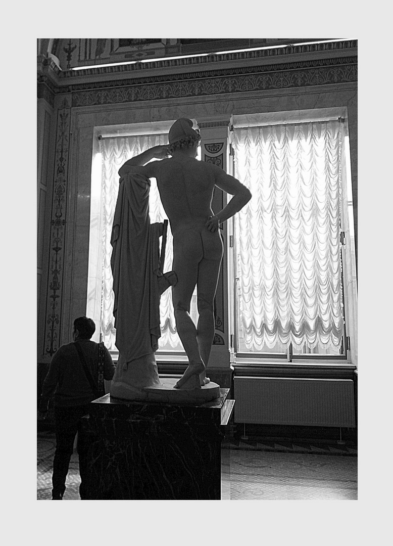 "Paride"di A:Canova..all'Hernitage...