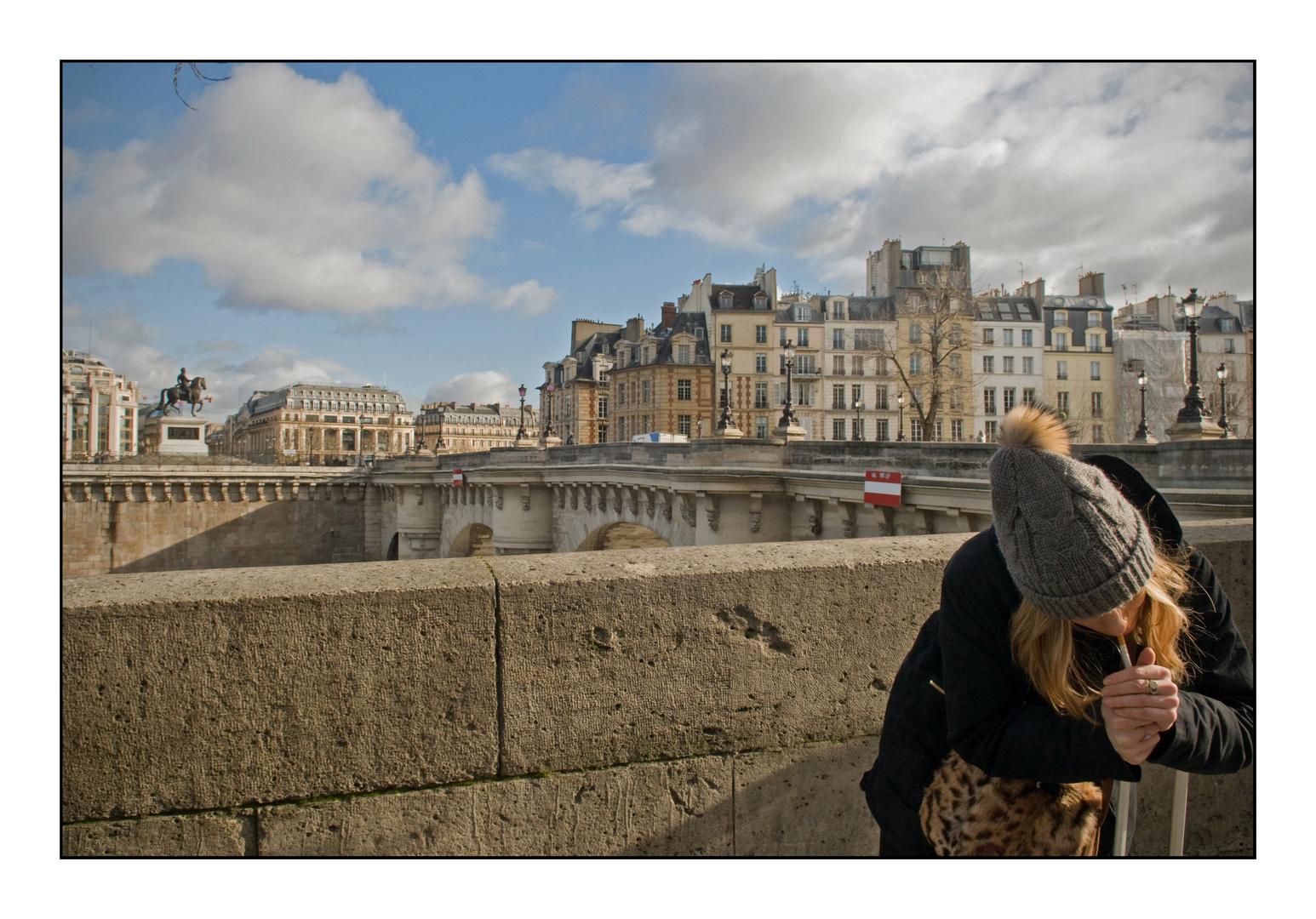 Paris. 07/X . t'Vlammetje waaide iedere keer uit.