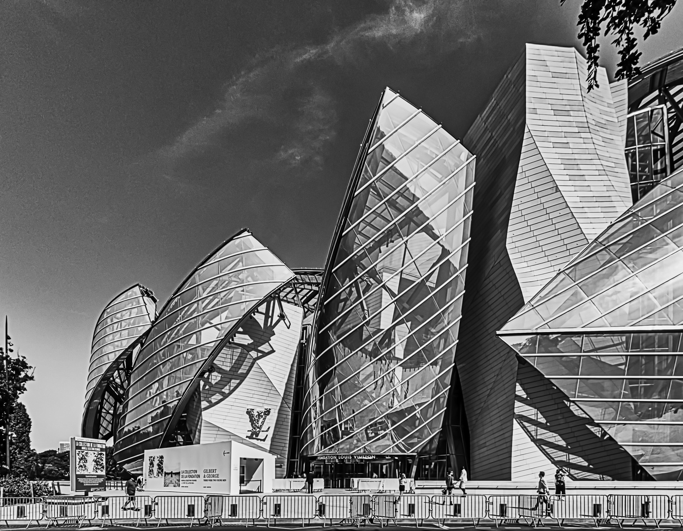 Paris  - 1 Foundation-Louis-Vuitton (Architekt:Frank Gehry)