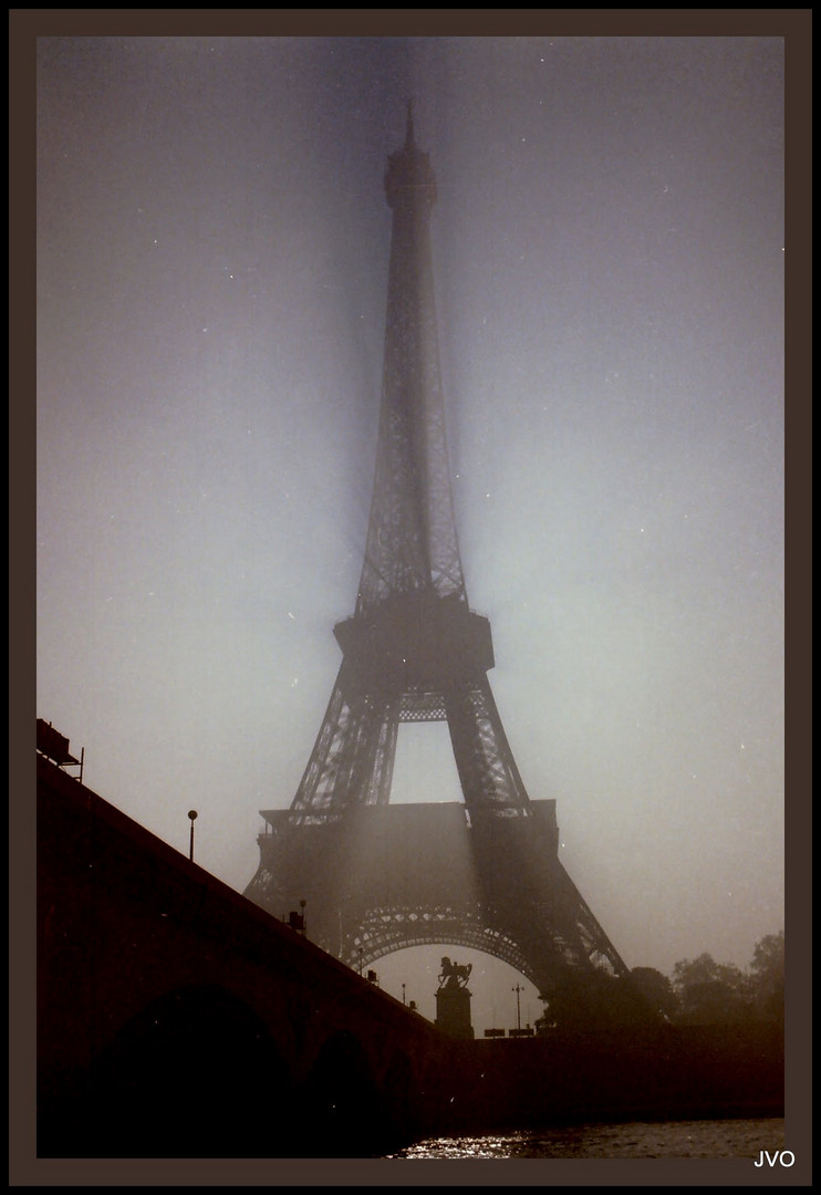 Paris 1986 Herbstnebel