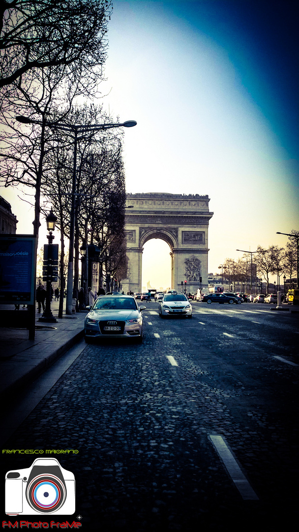 Paris, Arc de Triomphe - 2015.