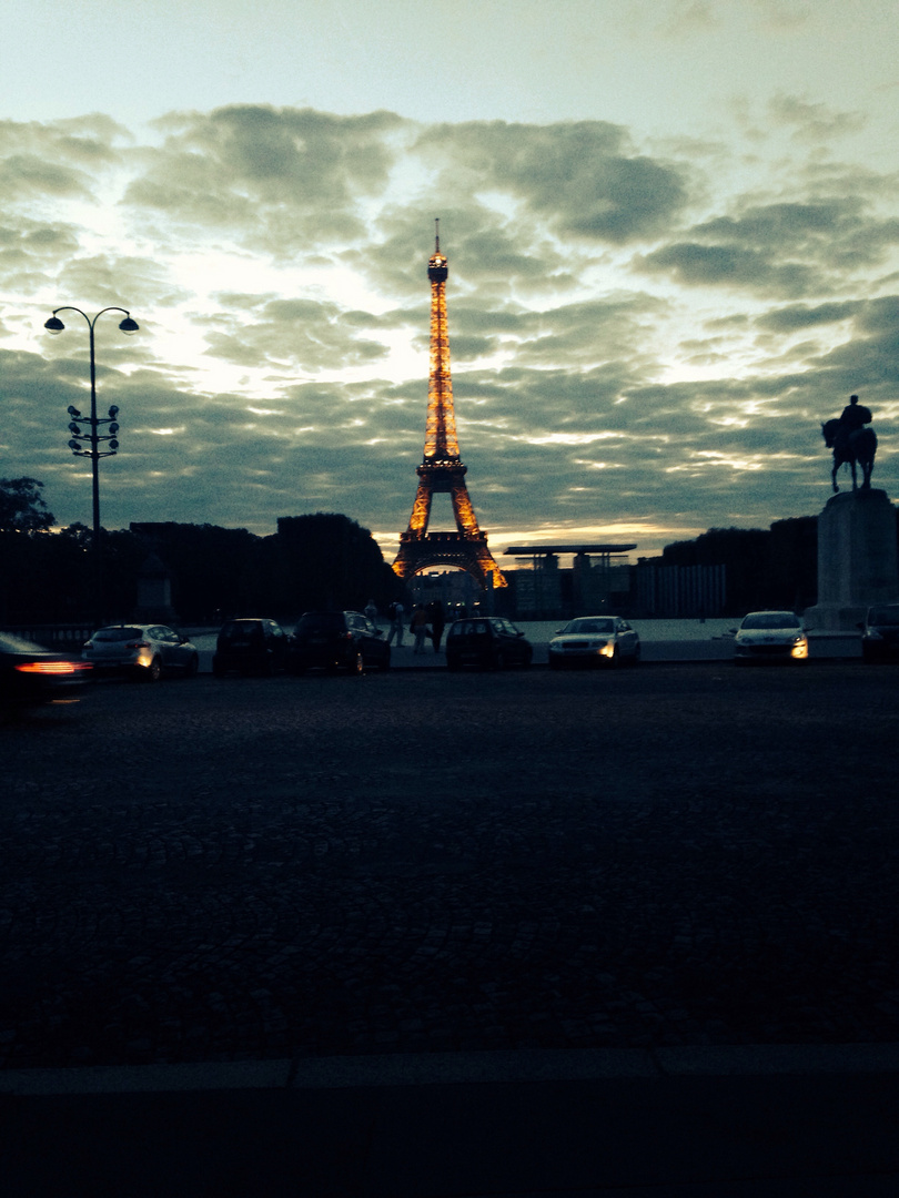 Paris au crépuscule