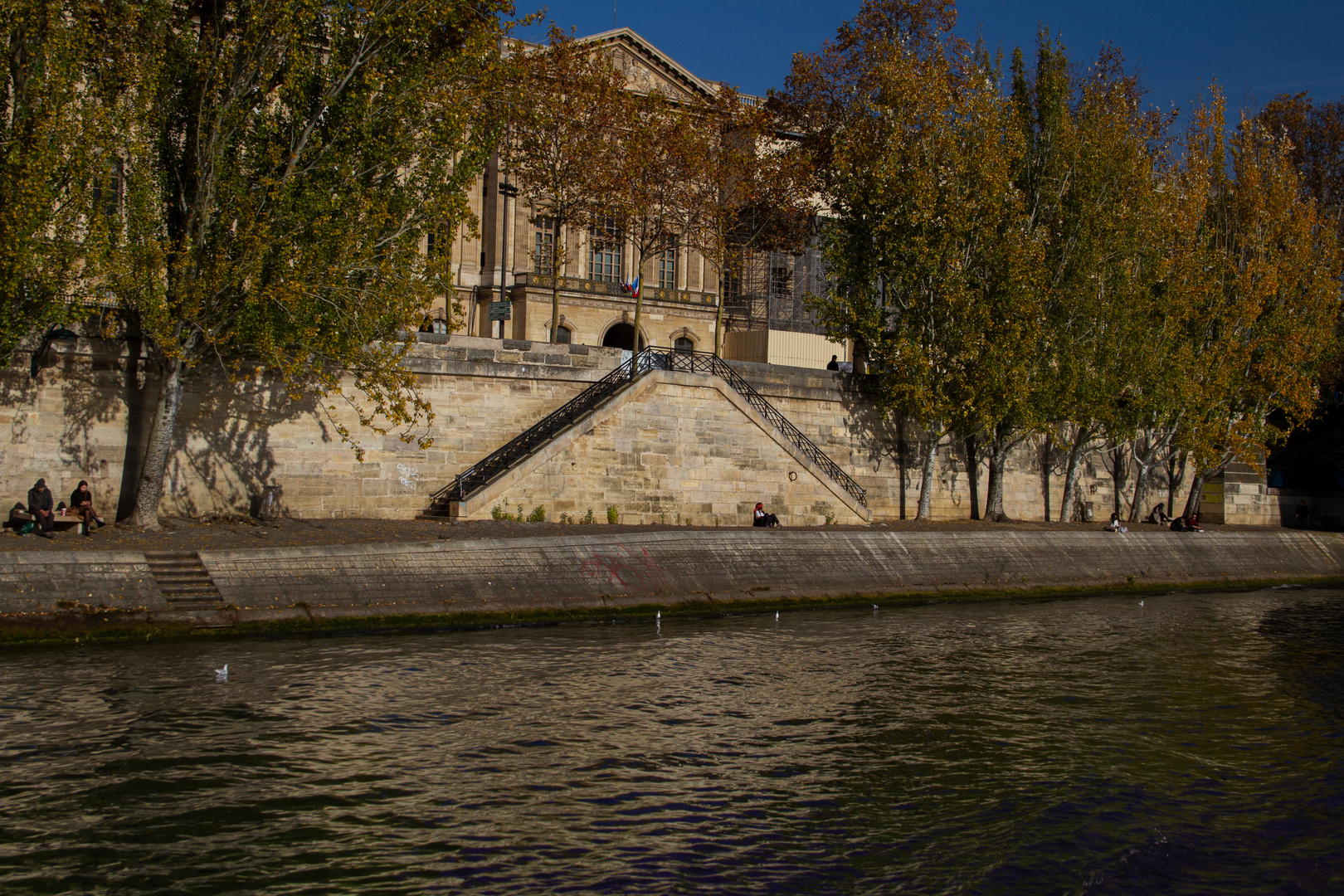 Paris auf der Seine