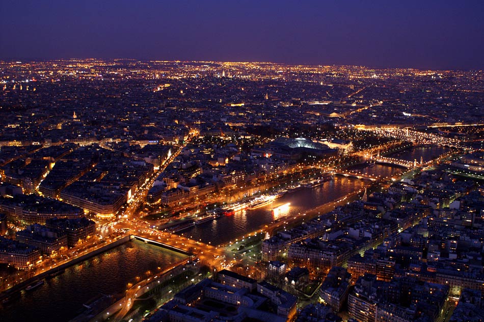 Paris bei Nacht