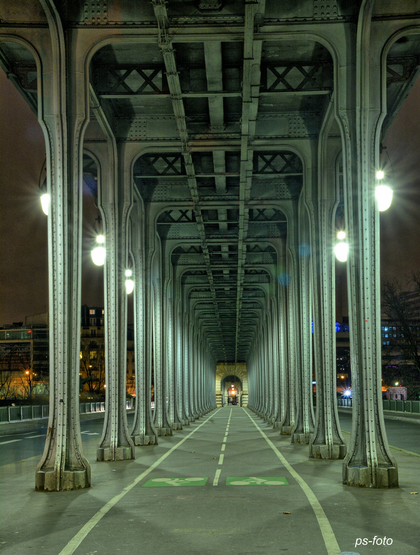 Paris bei Nacht