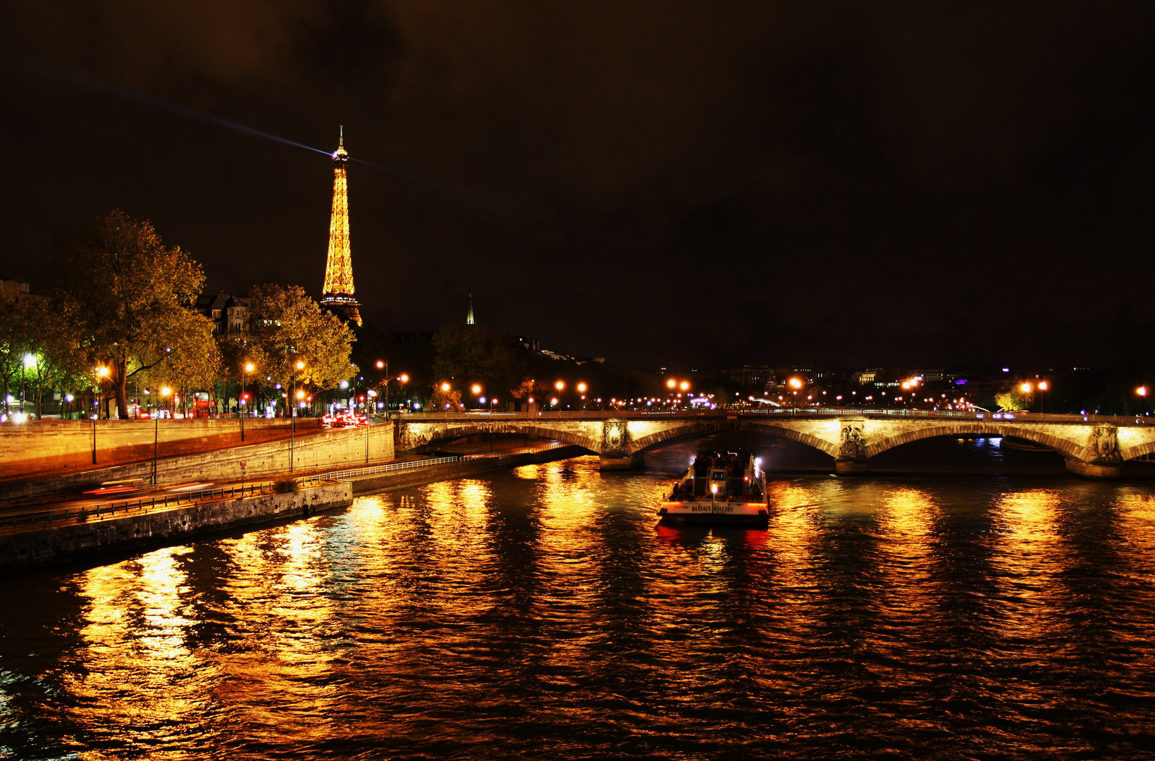 Paris bei Nacht