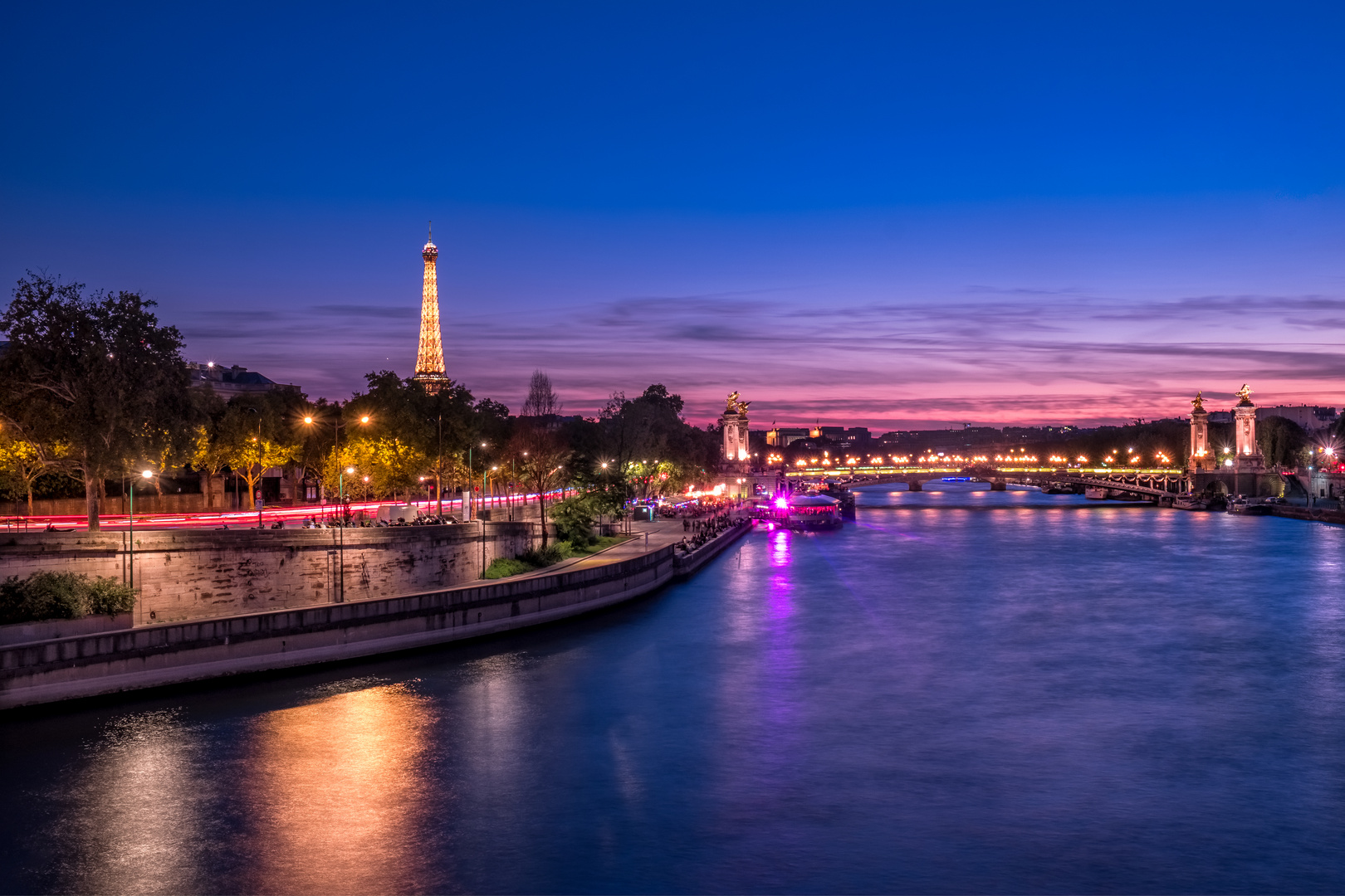 Paris bei Nacht