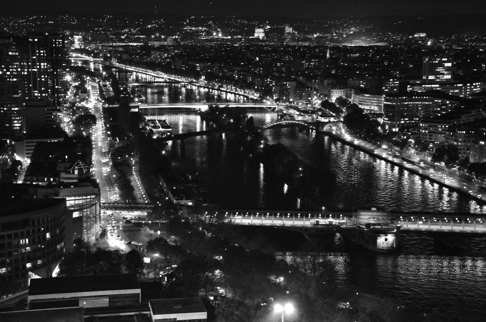 Paris bei Nacht