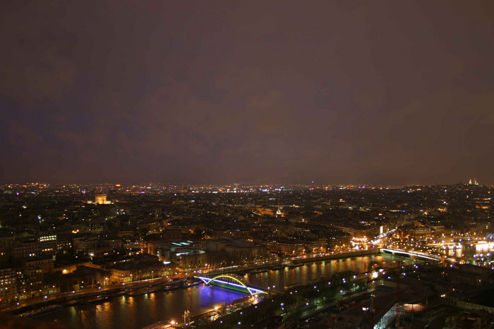 Paris bei Nacht vom Eifelturm