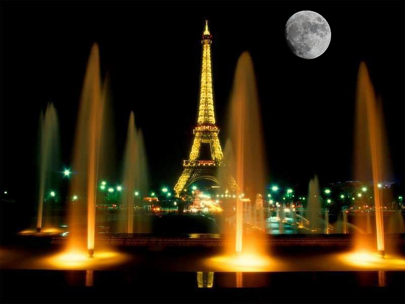 Paris bei Vollmond