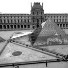 Paris - Besucher am Louvre