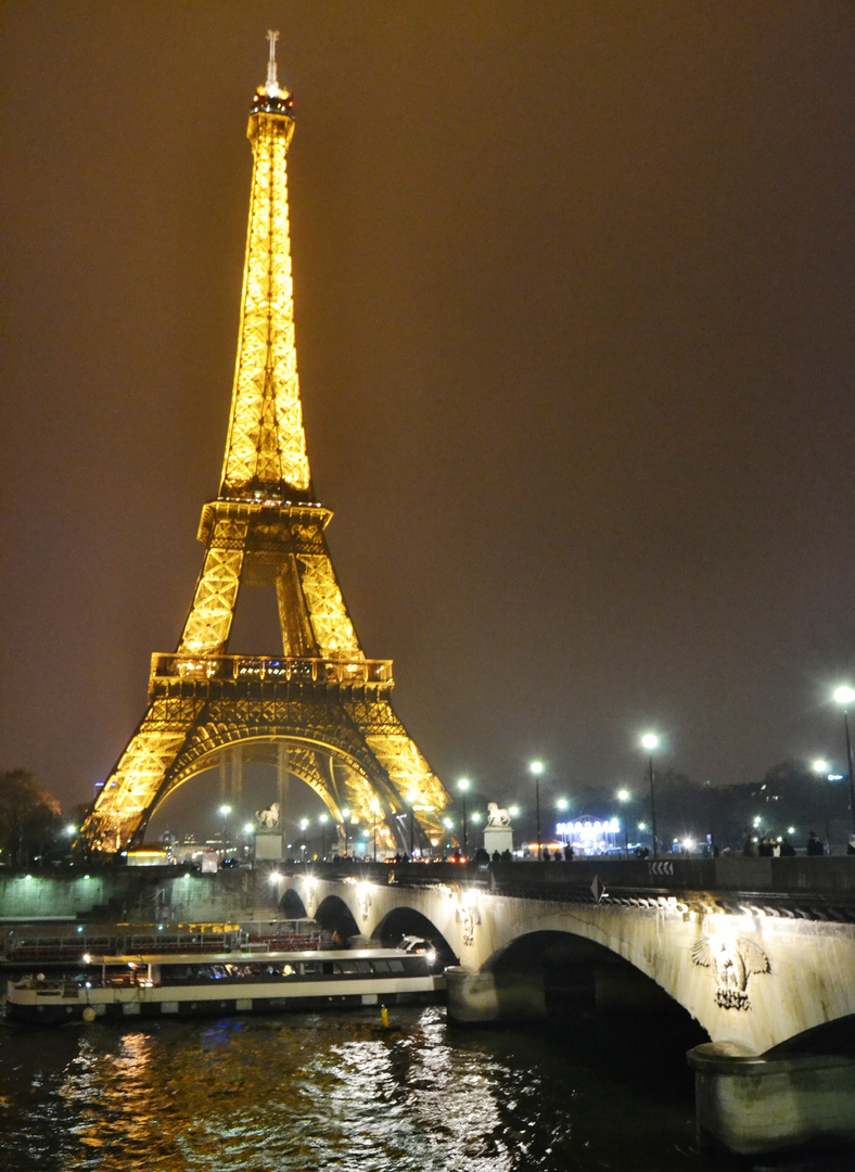 Paris by night