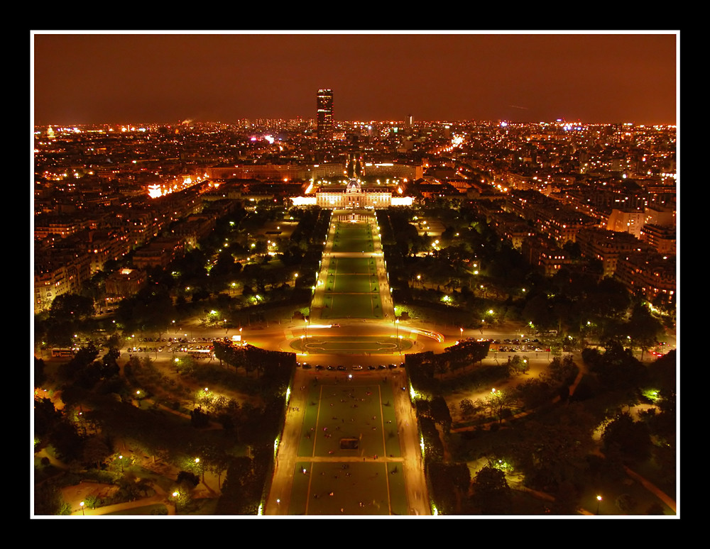 Paris by night