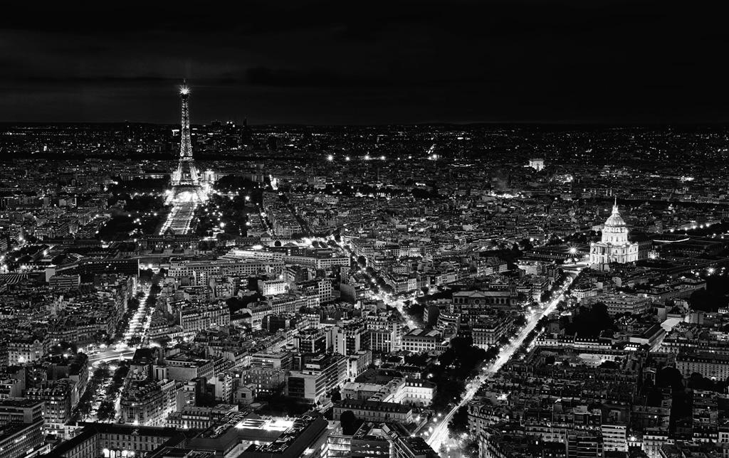 paris city by night