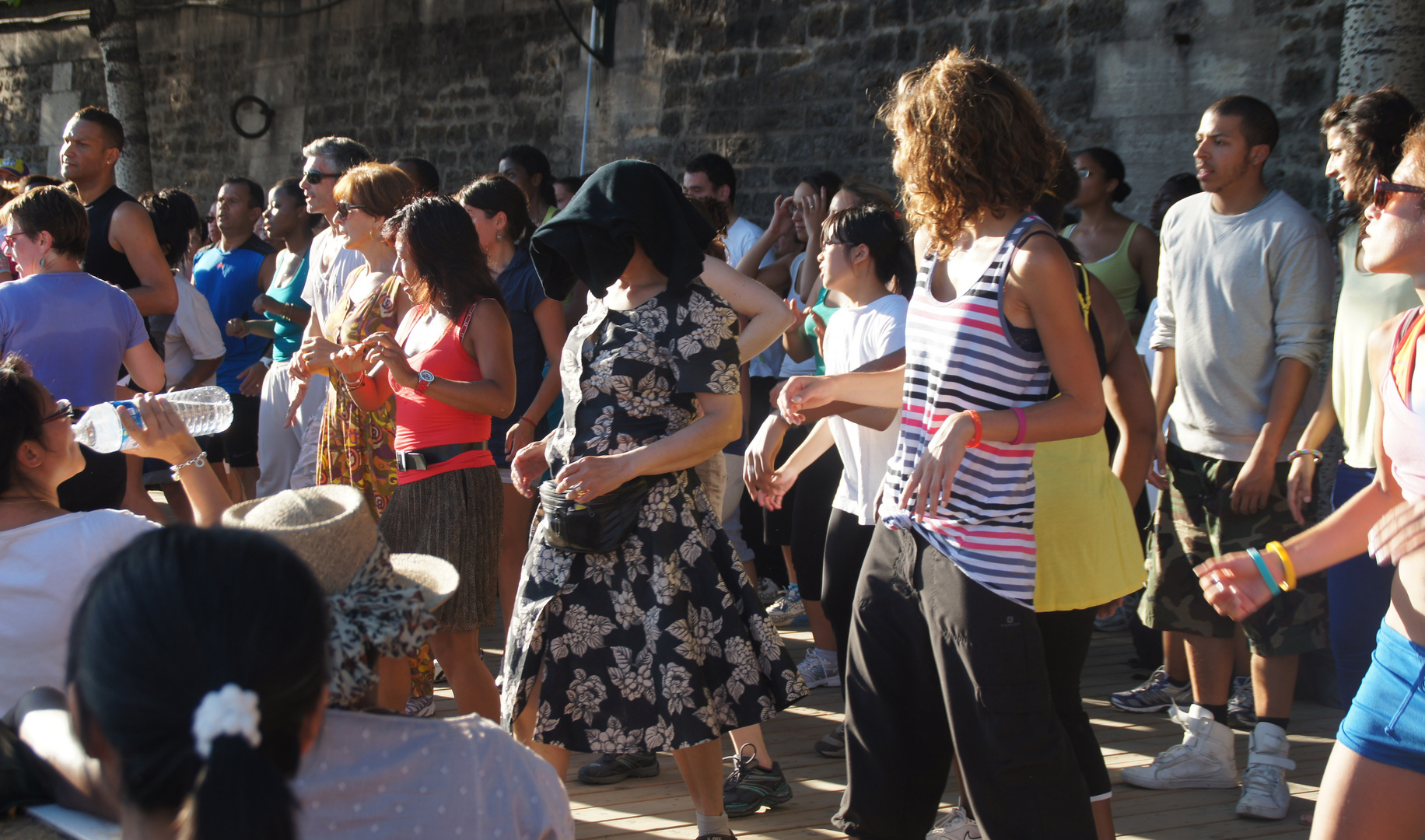 Paris: Dance-Animation am Seine-Ufer