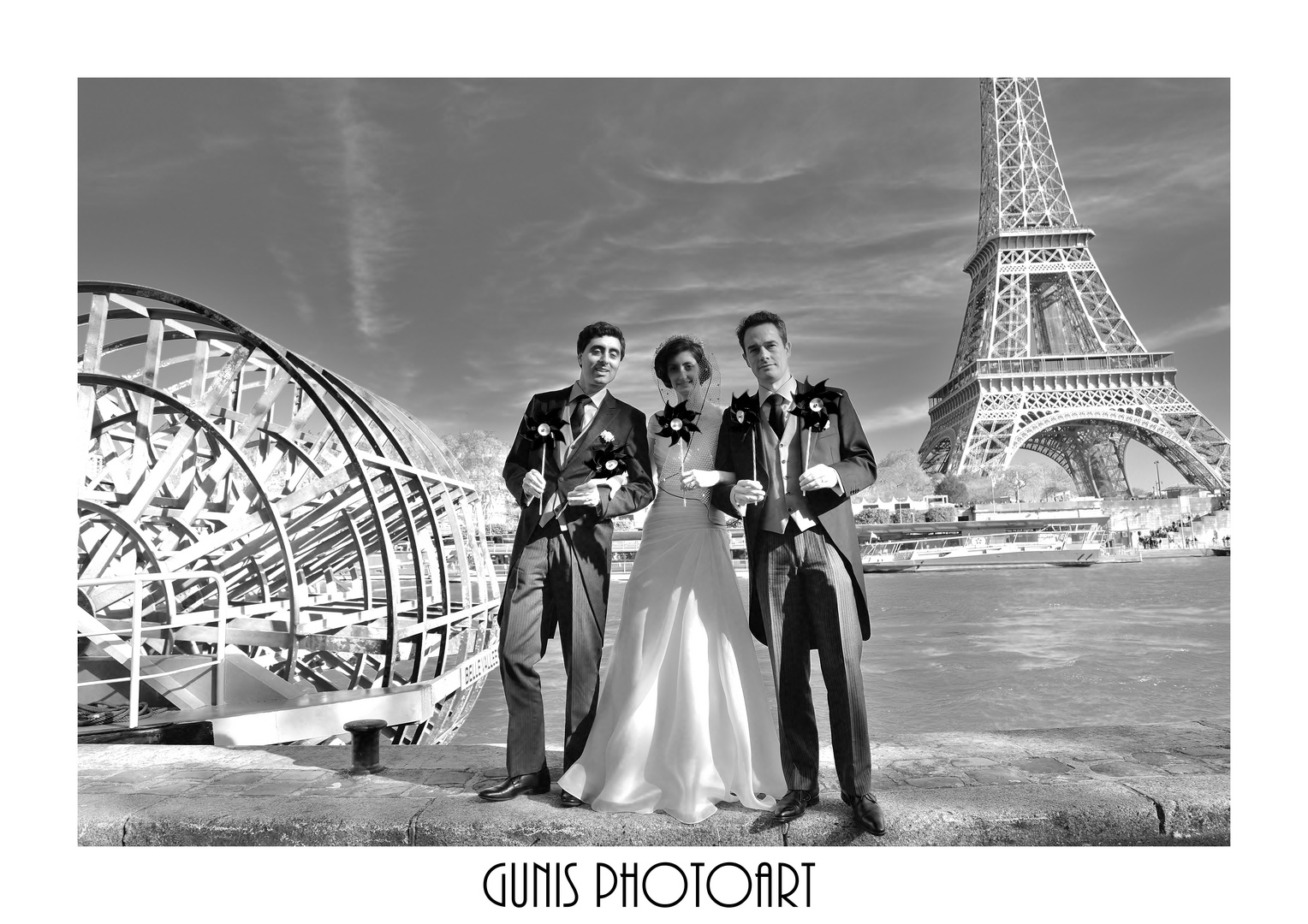 Paris Eiffel Tower (Photographe de mariage Gunis Zalmezs / wedding photographer)