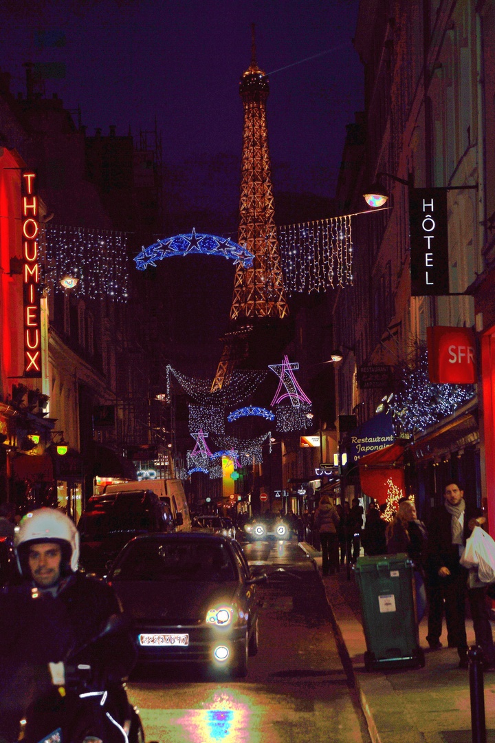 Paris Eiffelturm Strassenszene