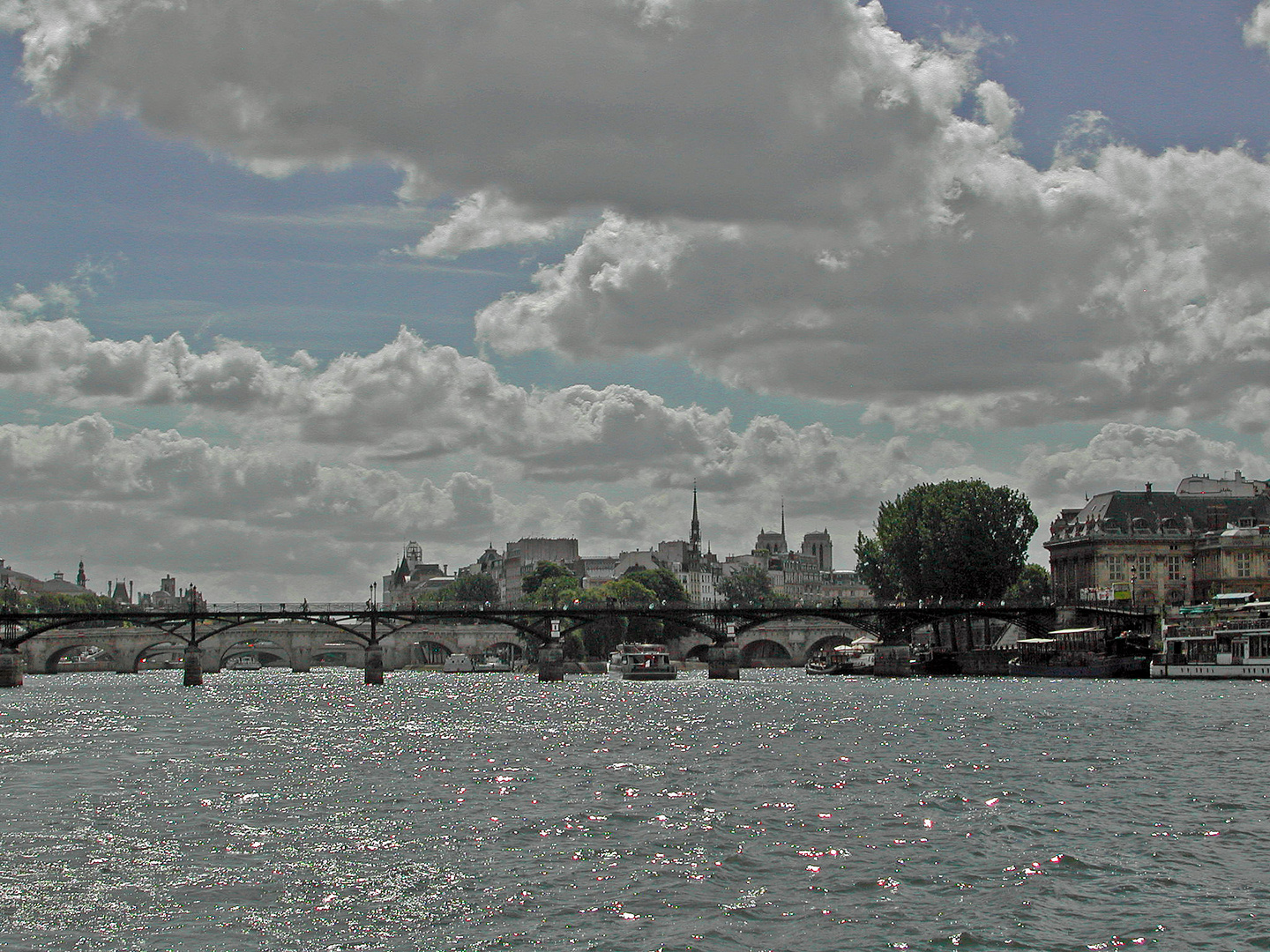 Paris, ein Blick von der Seine