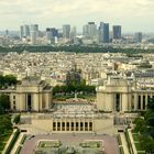 Paris ( F ) -Blick vom Eiffelturm auf La Défense-