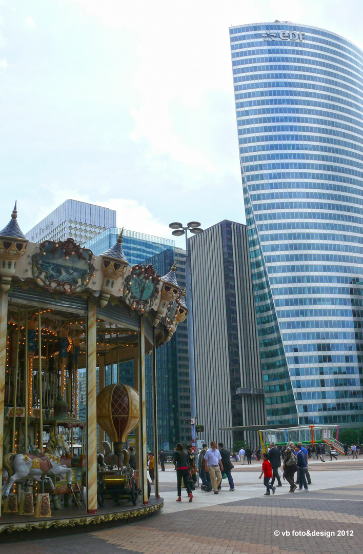 Paris - Gegensätze in La Défense