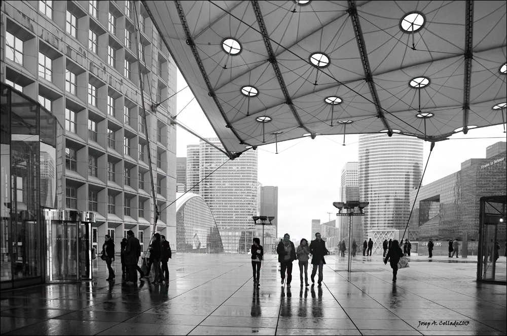 Paris - Impressions. Le Grand Arche I