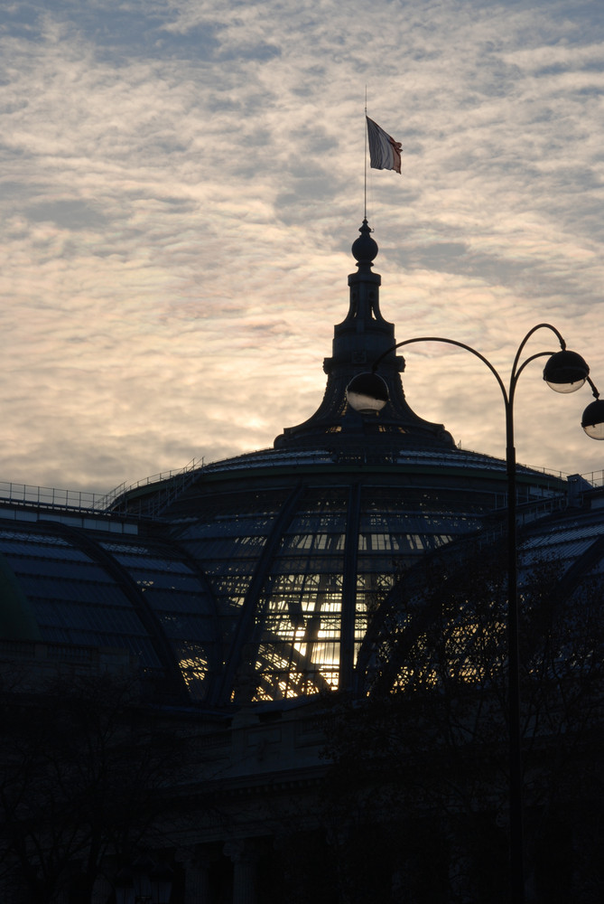 Paris in der Abenddämmerung