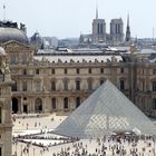 Paris: Innenhof des Musée du Louvre