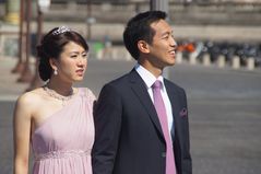 Paris: Kulisse für japanische Hochzeitsmode-Fotografie (2)