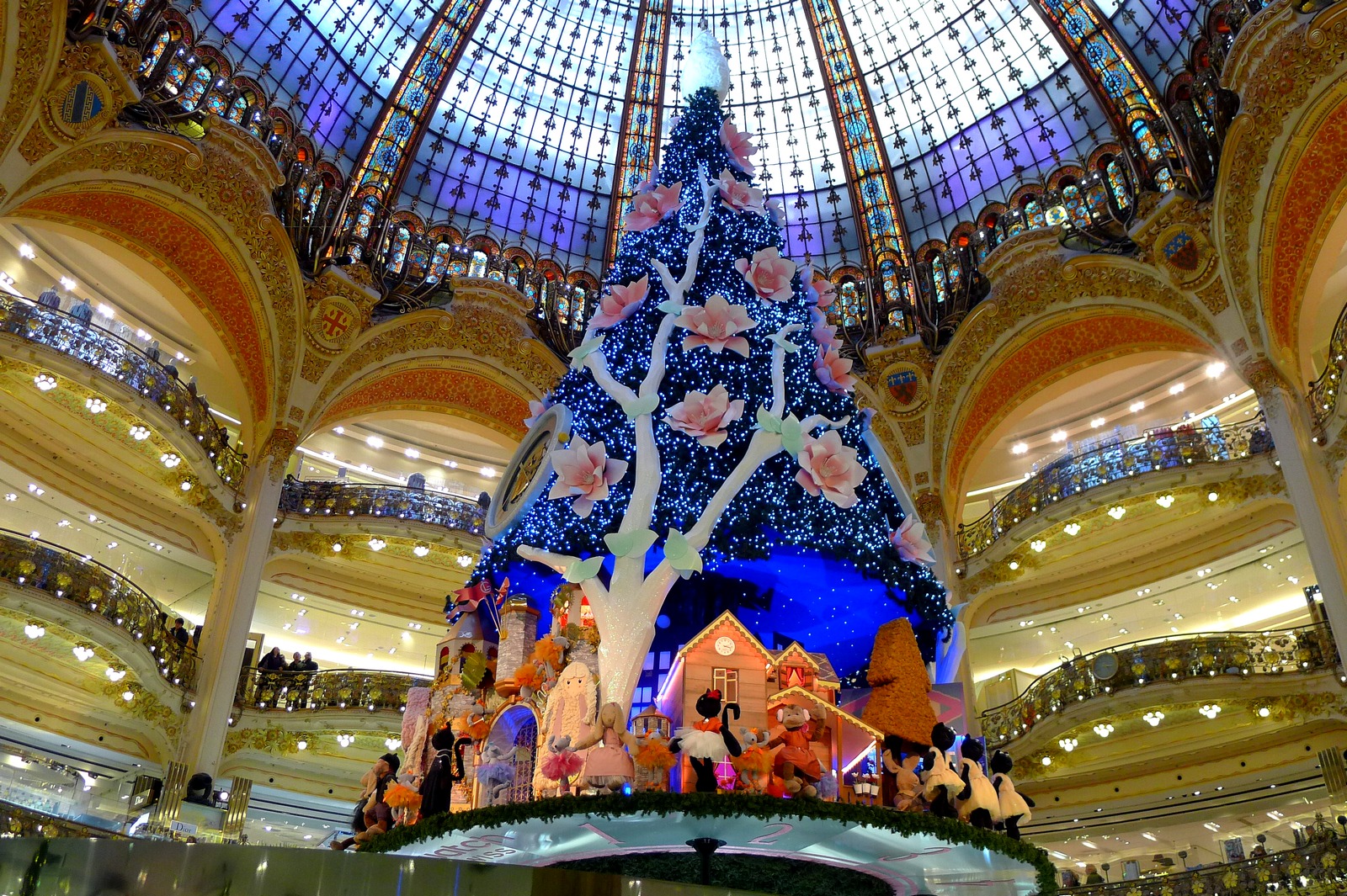 Paris -  les Galeries Lafayette à Noêl