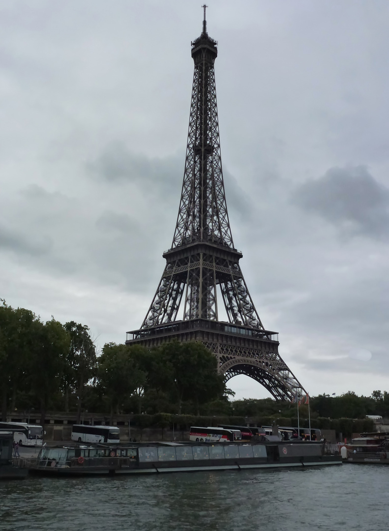 Paris mit Eiffelturm