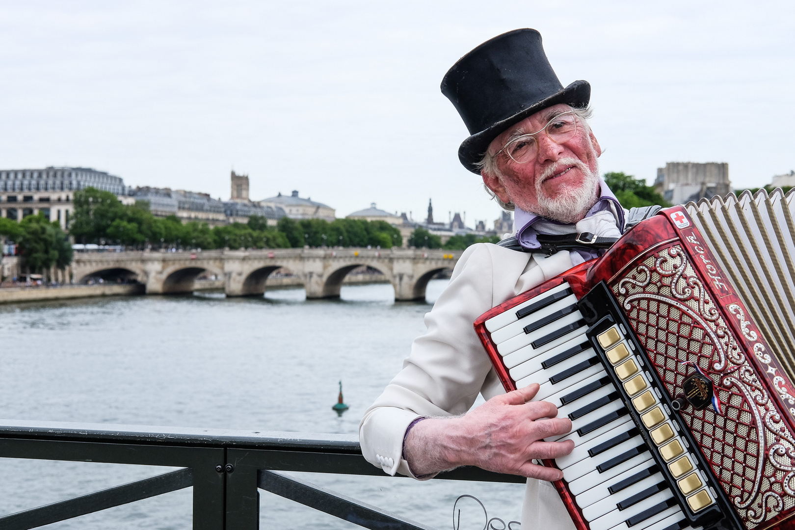 Paris. Passerelle des Arts