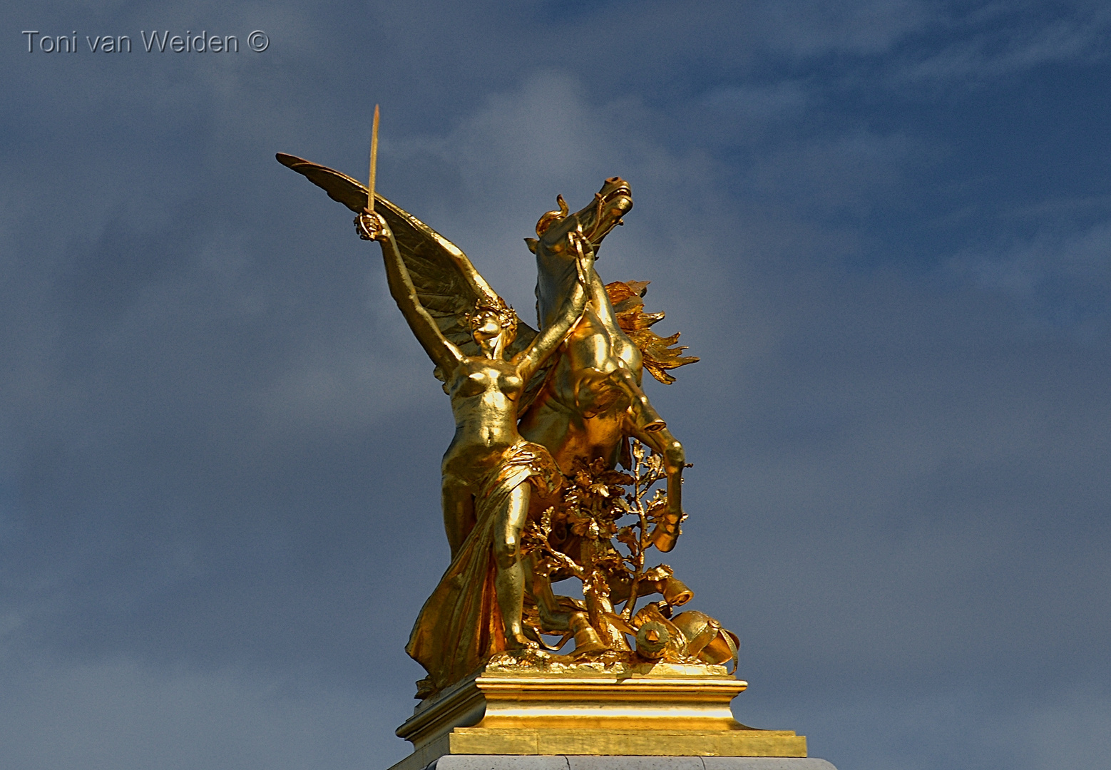 Paris Pegasus on Pont Alexandre