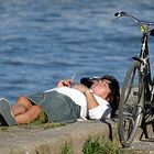 Paris - Petite sieste en bord de Seine