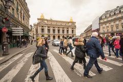 Paris - Place de l'Opéra - Opéra Garnier - 01